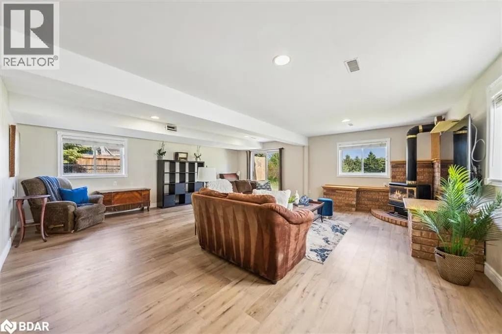 54 MARLOW Circle