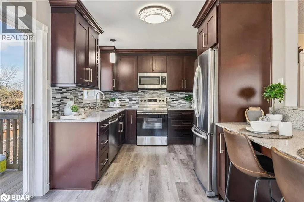 54 MARLOW Circle