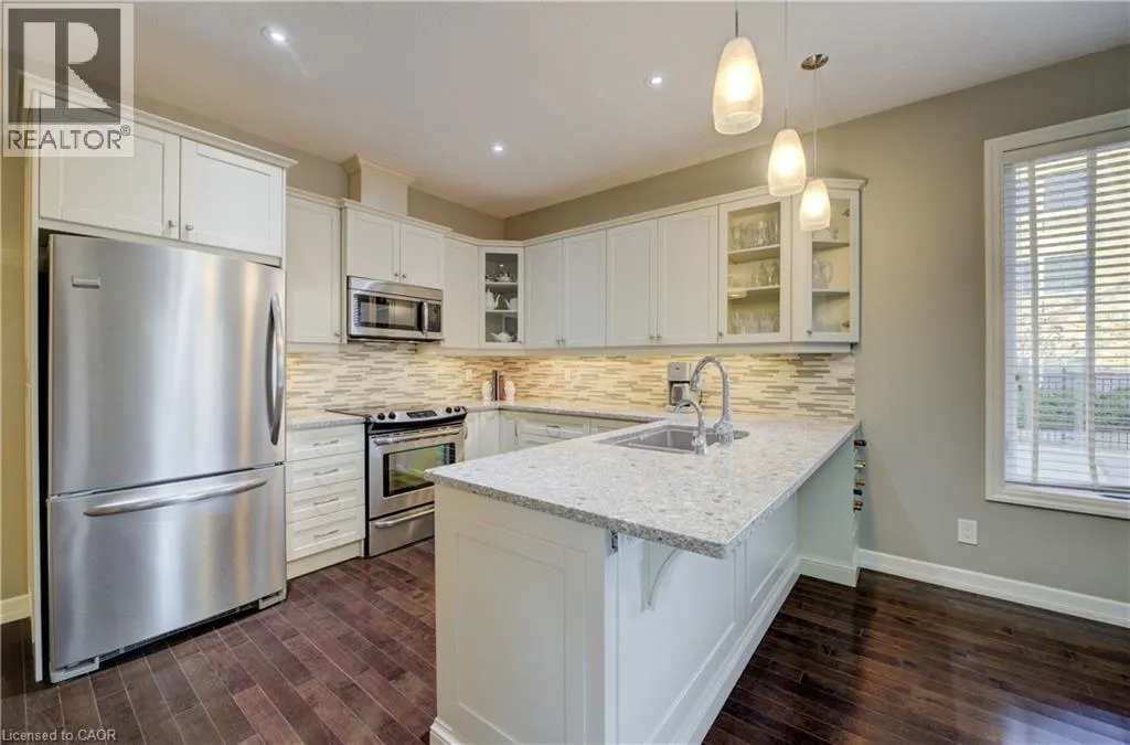 900 DOON VILLAGE Road Unit# 15, #15