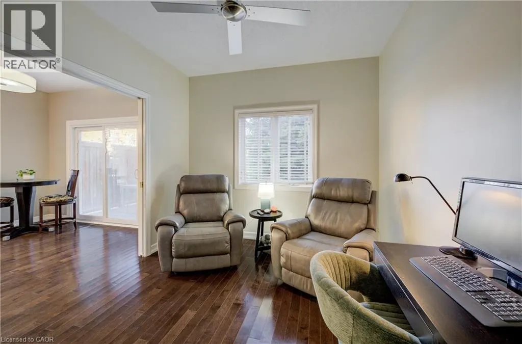 900 DOON VILLAGE Road Unit# 15, #15