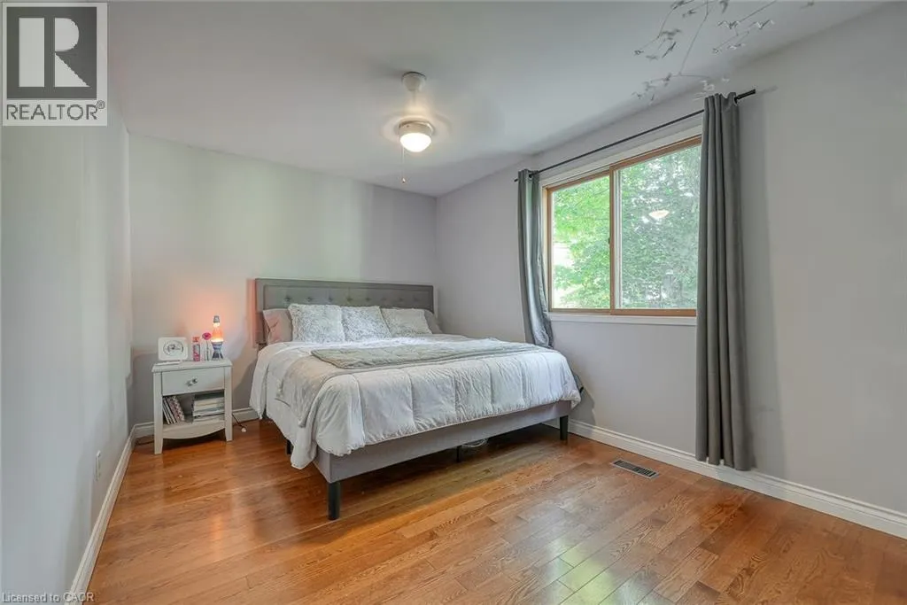 248 VANSITTART Avenue