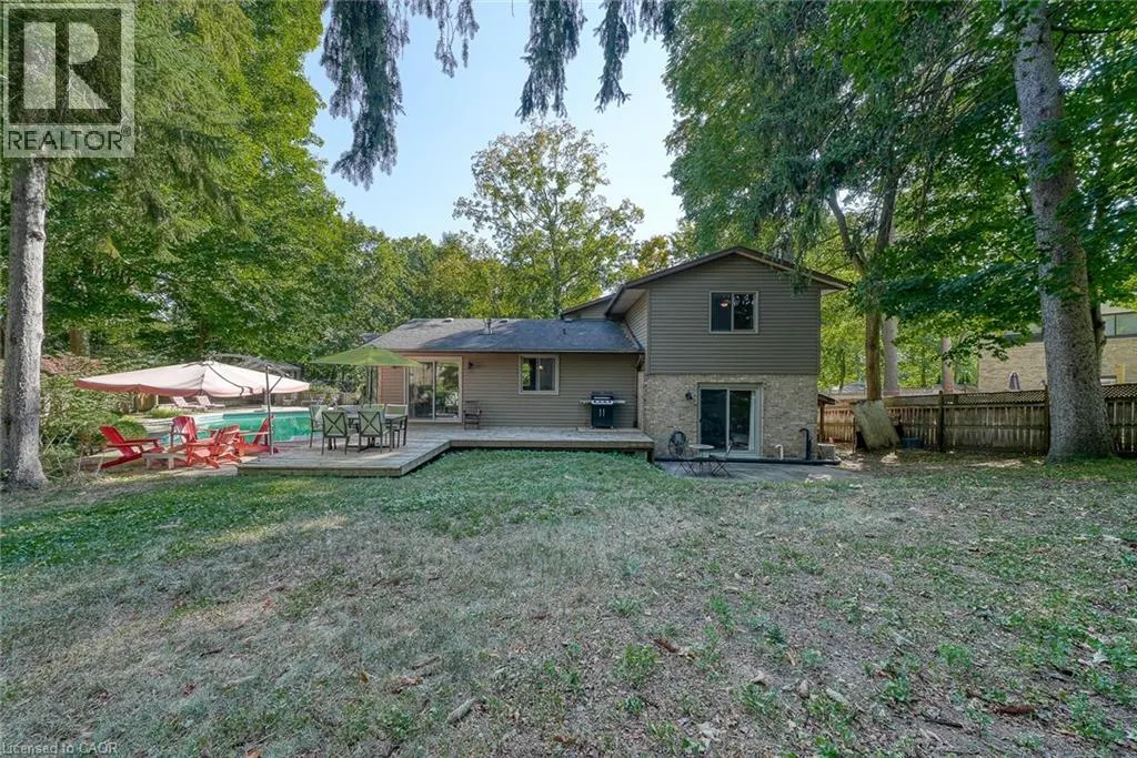 248 VANSITTART Avenue
