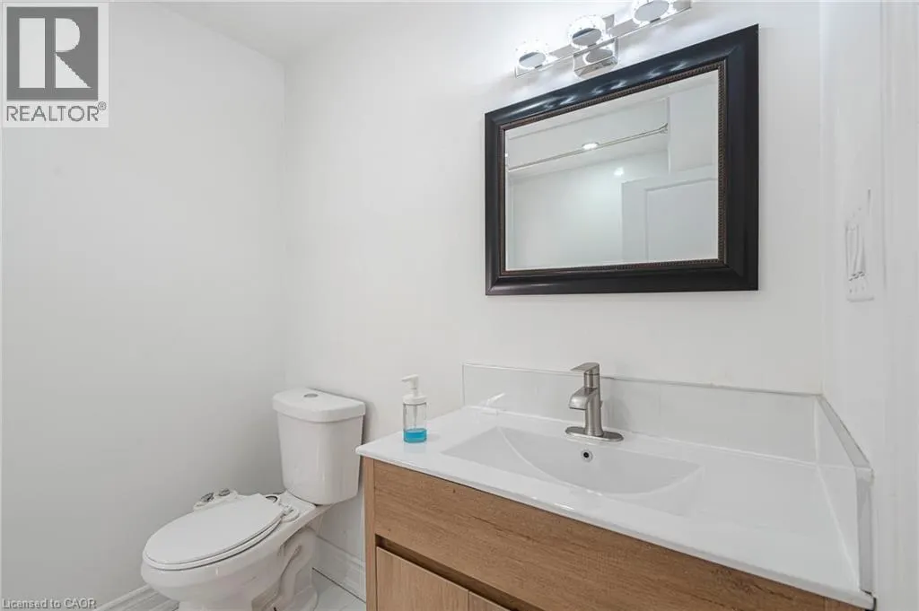 36 SPADINA Avenue