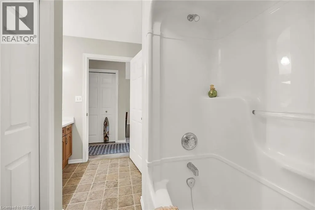 570 WEST Street Unit# 20, #20