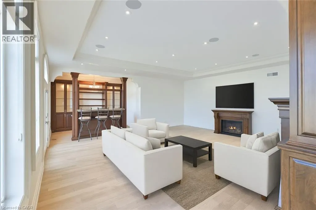 803 RIDGE Road