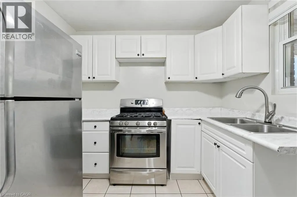 11 EASTVALE Place