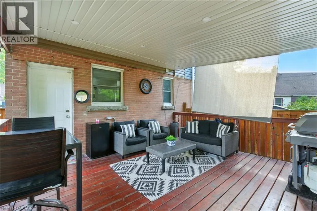 11 EASTVALE Place