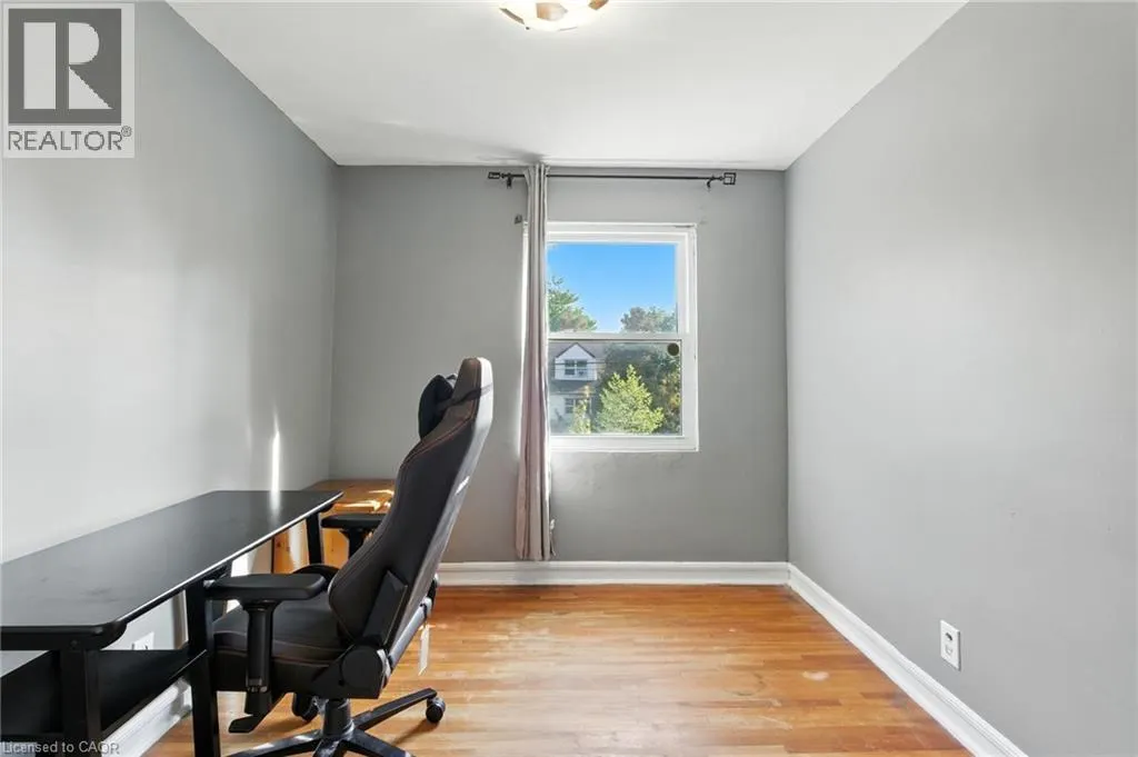 11 EASTVALE Place
