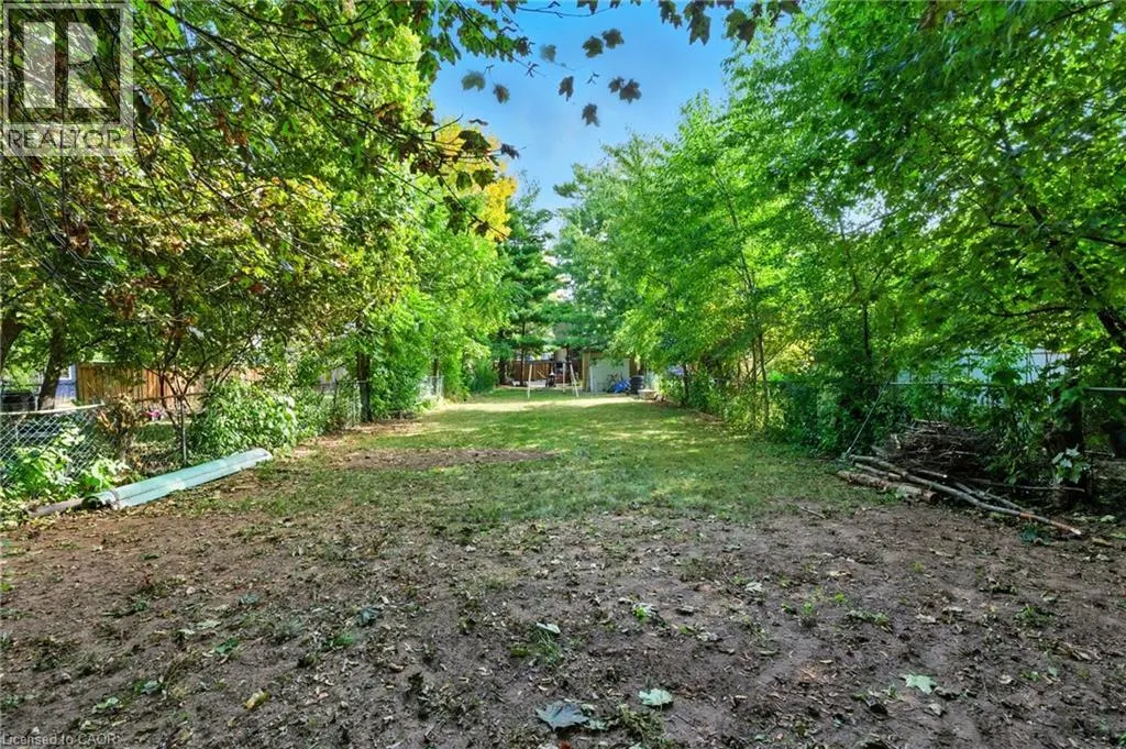 11 EASTVALE Place