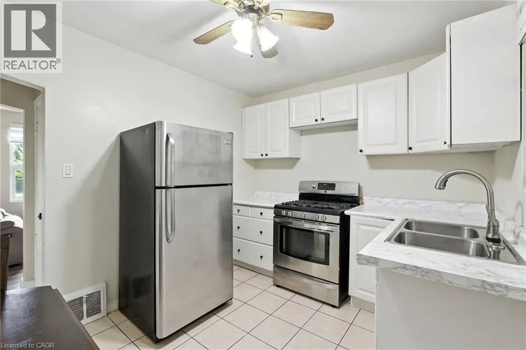 11 EASTVALE Place