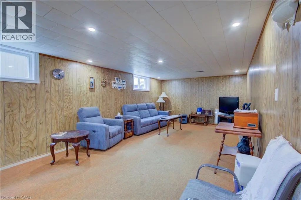 102 BYELAND Drive