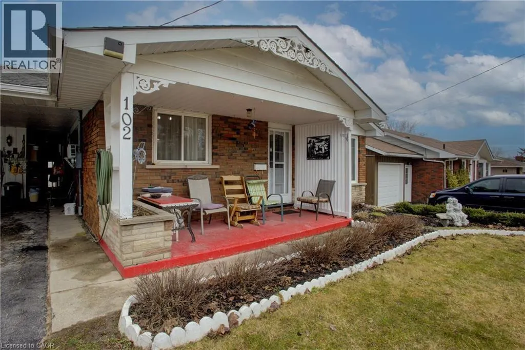 102 BYELAND Drive