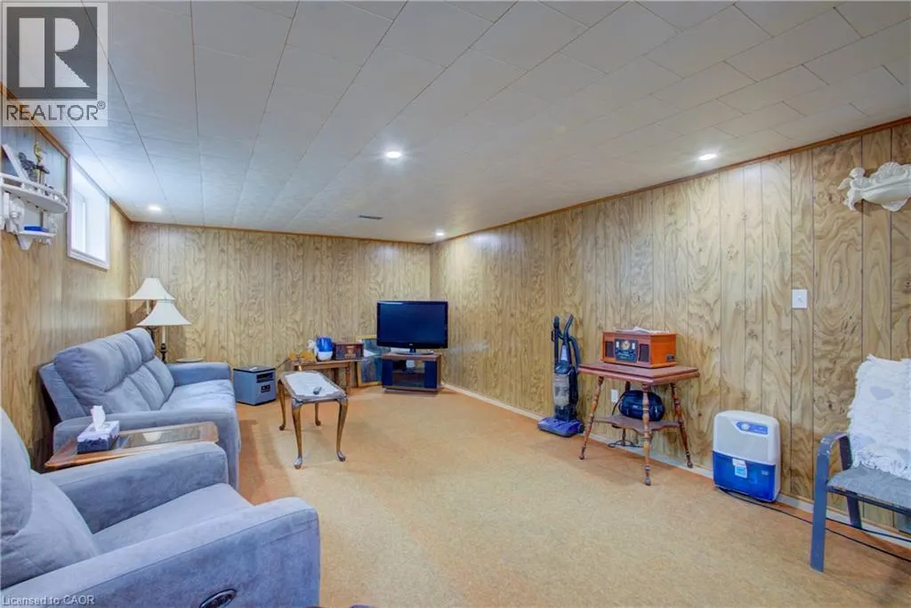 102 BYELAND Drive