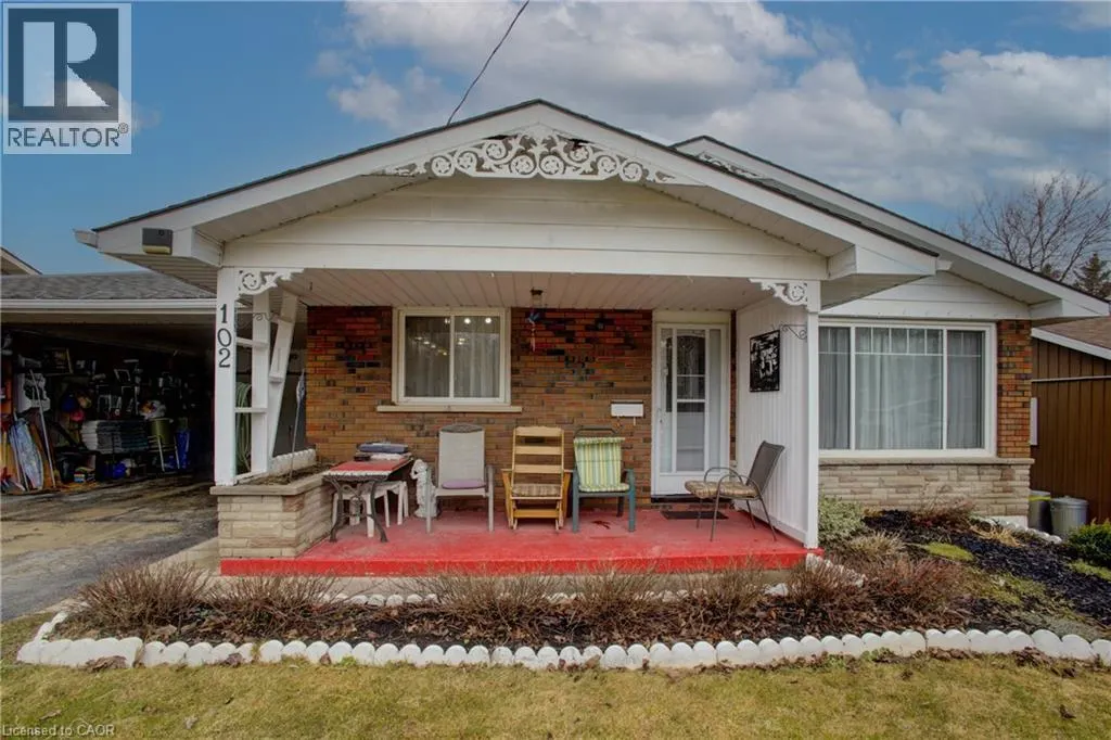 102 BYELAND Drive
