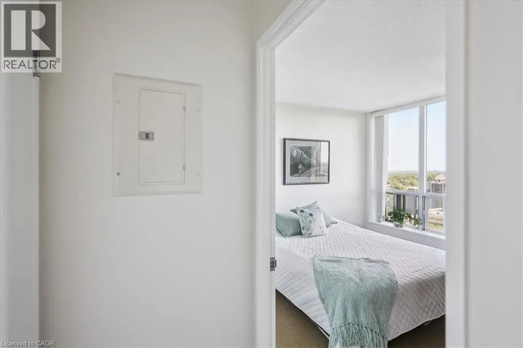 33 SHEPPARD Avenue Unit# 2411, #2411