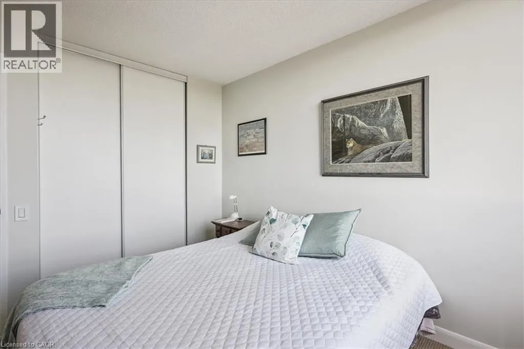 33 SHEPPARD Avenue Unit# 2411, #2411