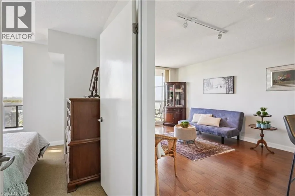 33 SHEPPARD Avenue Unit# 2411, #2411