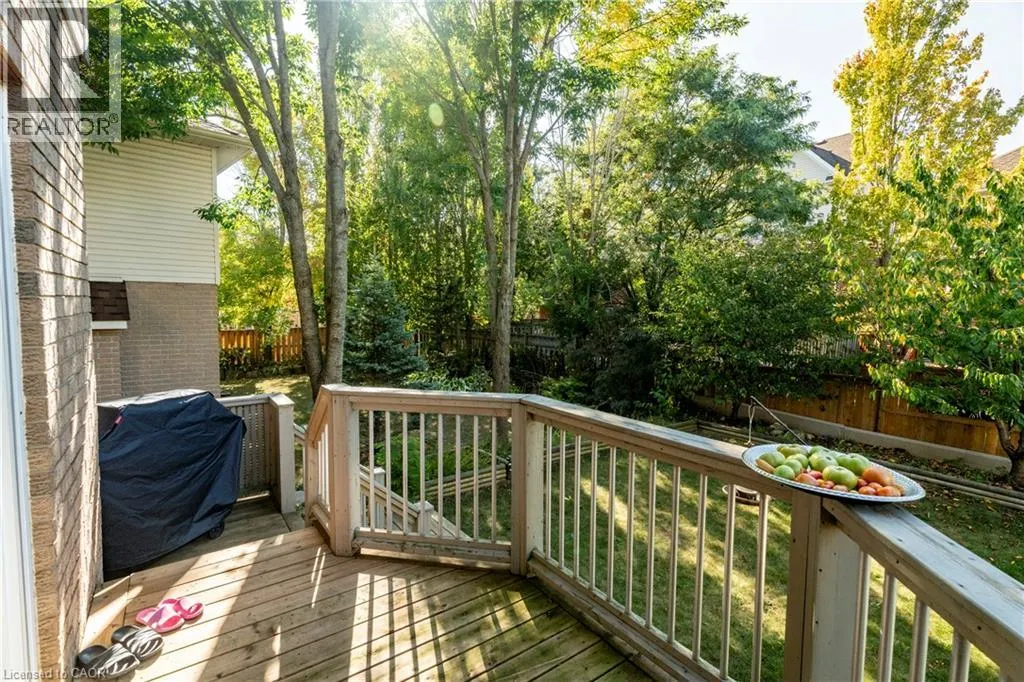 564 WILLOW WOOD Drive