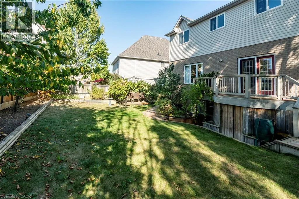 564 WILLOW WOOD Drive