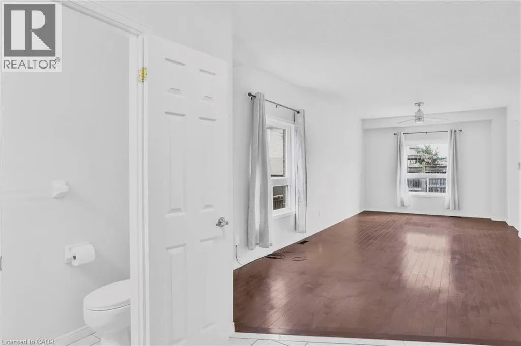 11 MEADOW WOOD Crescent Unit# Upper, #Upper