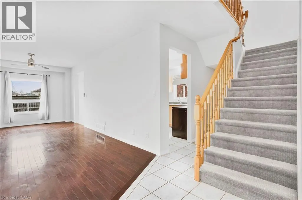 11 MEADOW WOOD Crescent Unit# Upper, #Upper