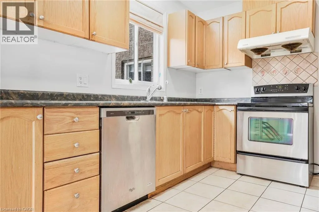 11 MEADOW WOOD Crescent Unit# Upper, #Upper