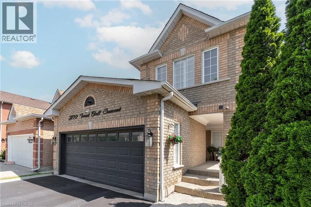3770 FOREST BLUFF Crescent