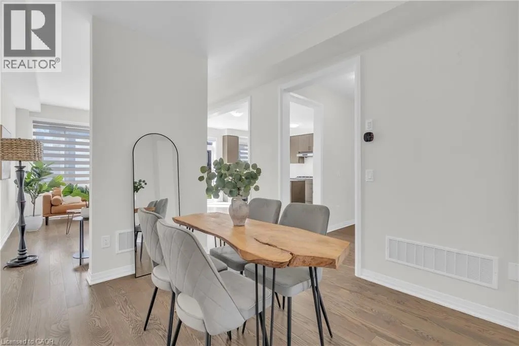 18 PRINCE PHILIP BLVD Boulevard