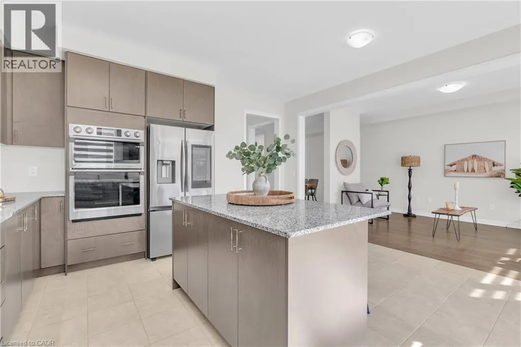 18 PRINCE PHILIP BLVD Boulevard