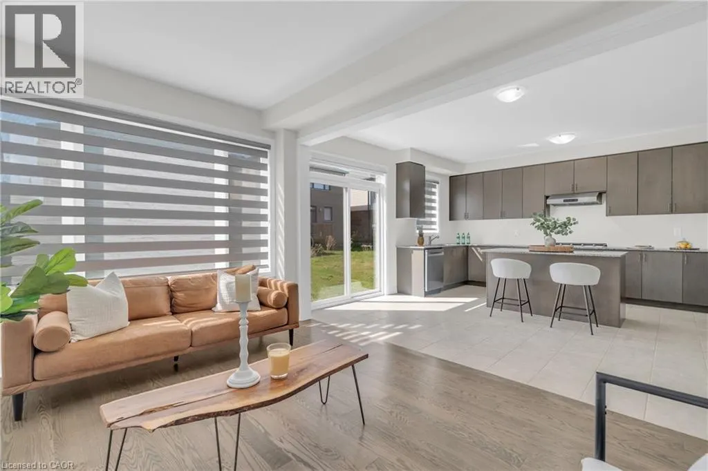18 PRINCE PHILIP BLVD Boulevard