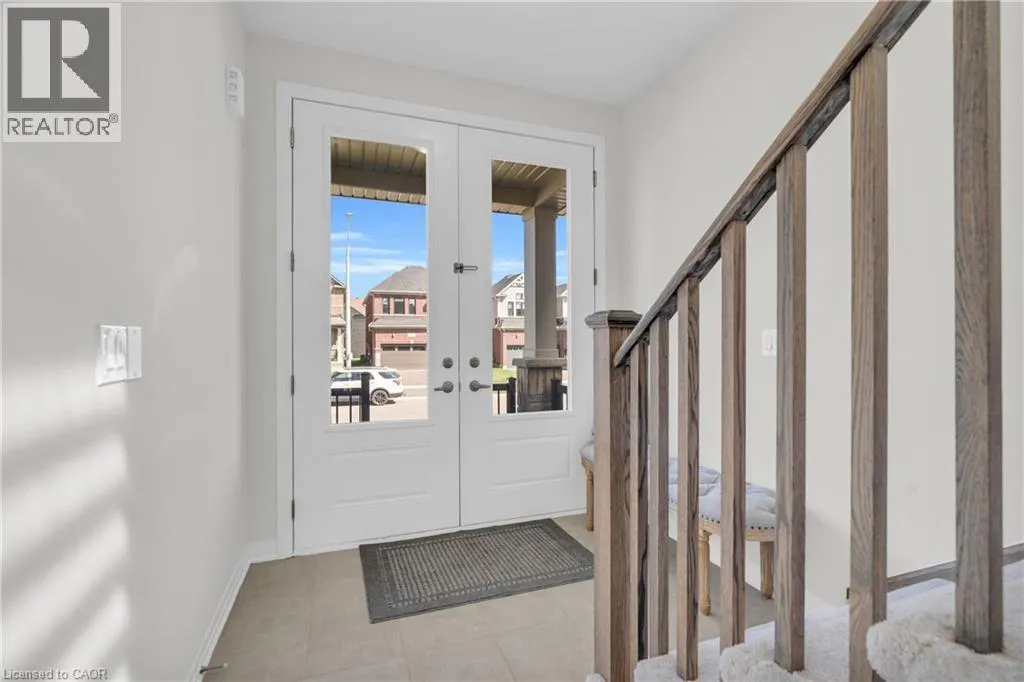 18 PRINCE PHILIP BLVD Boulevard
