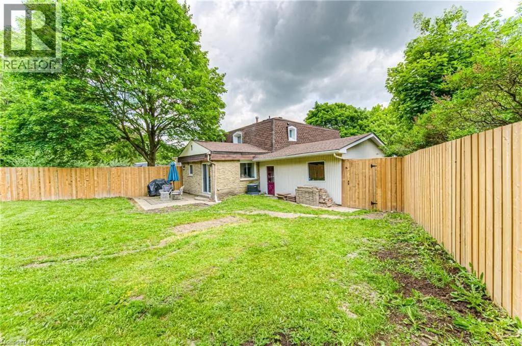 433 MIDWOOD Crescent Unit# A, #A