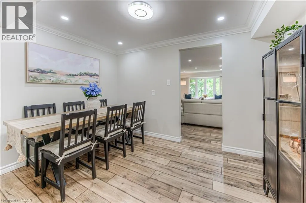 433 MIDWOOD Crescent Unit# A, #A