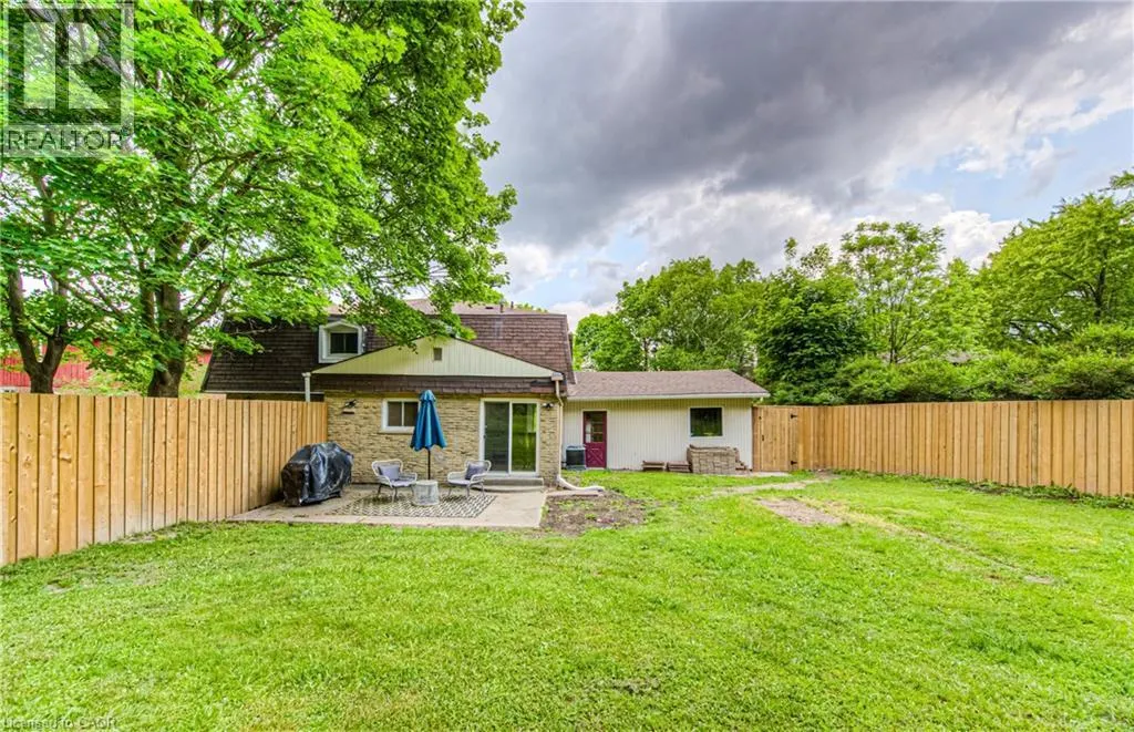 433 MIDWOOD Crescent Unit# A, #A