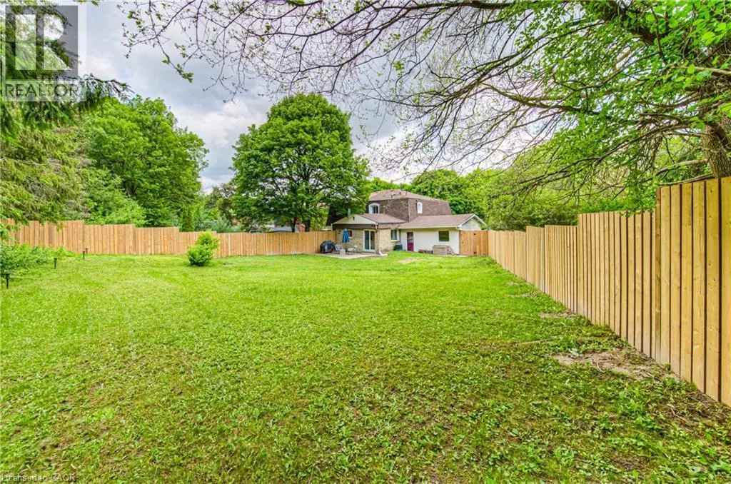 433 MIDWOOD Crescent Unit# A, #A
