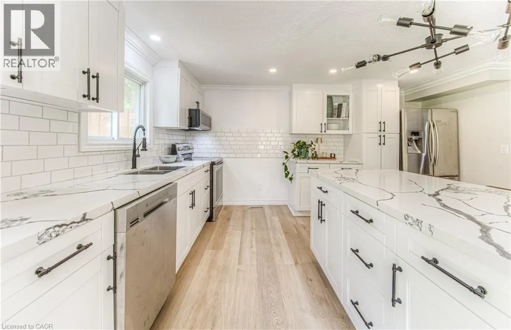433 MIDWOOD Crescent Unit# A, #A