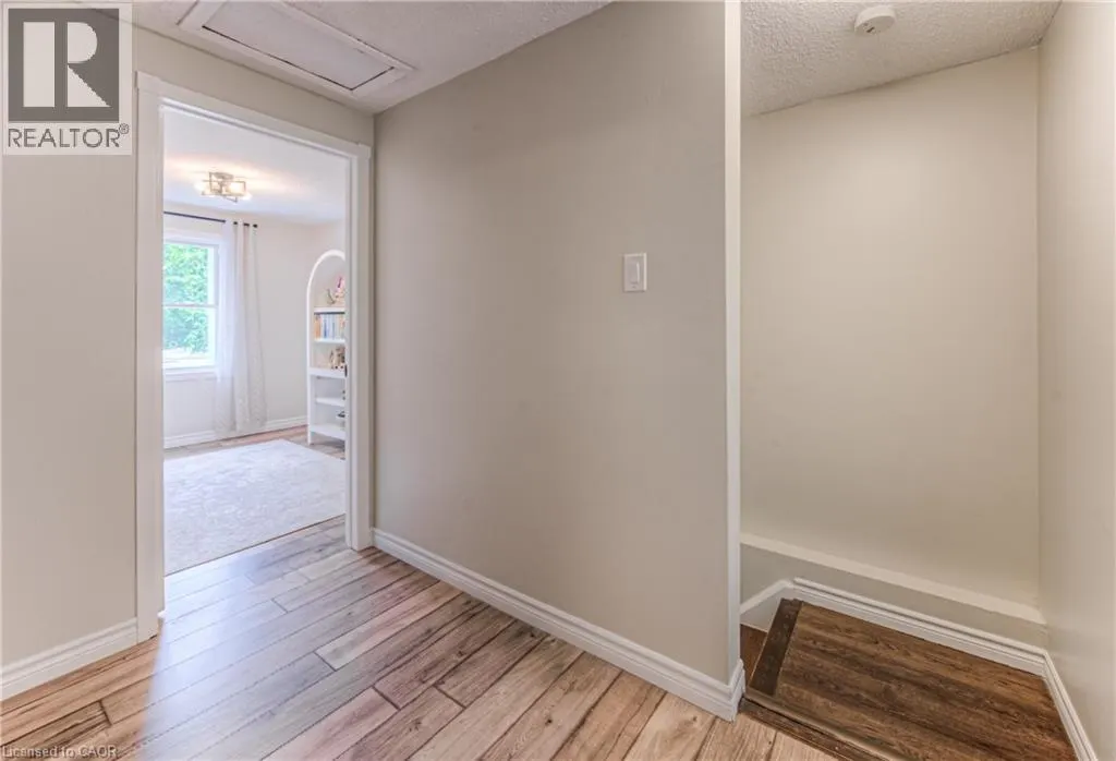 433 MIDWOOD Crescent Unit# A, #A