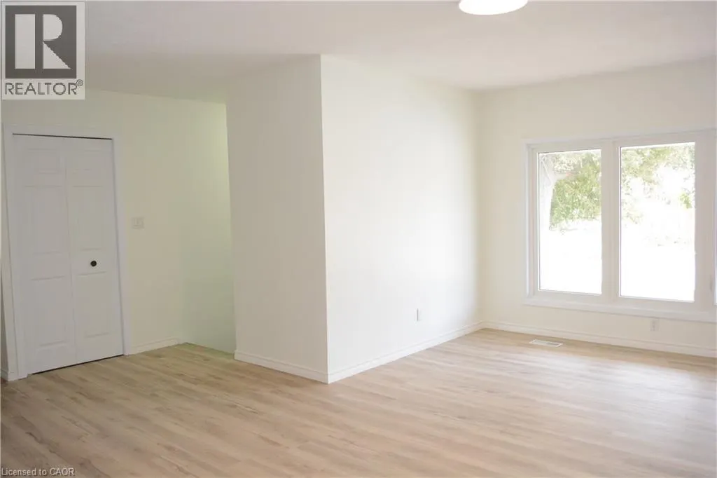 142 LONGWOOD Drive Unit# Unit 1, #Unit 1