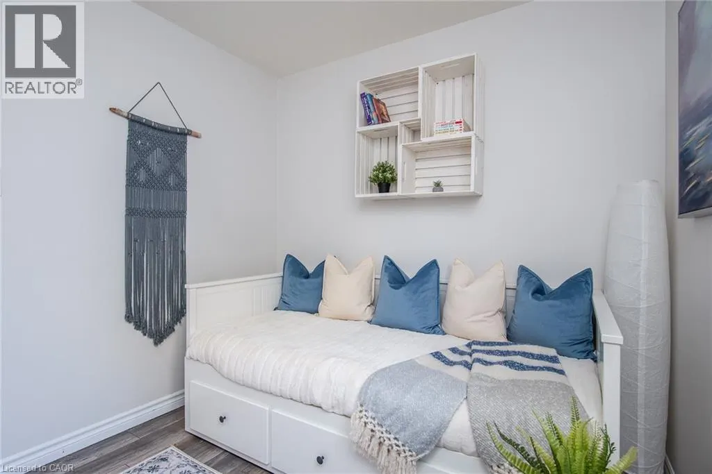 197 SILVER ASPEN Crescent