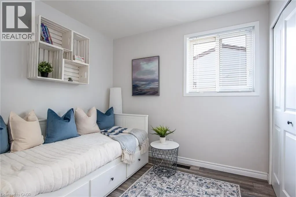 197 SILVER ASPEN Crescent