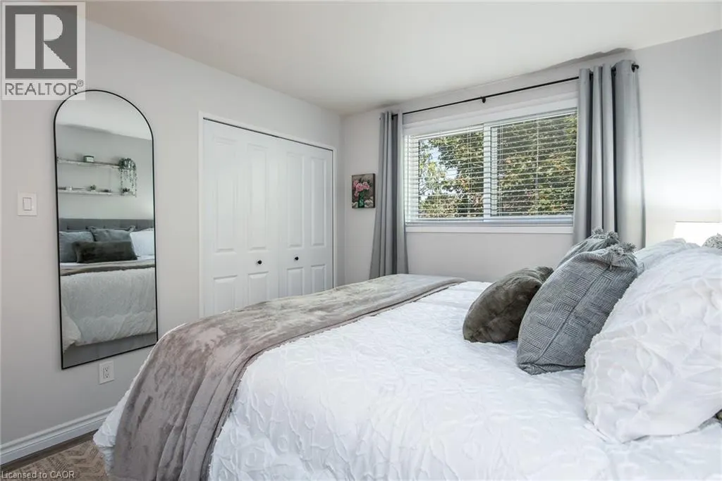 197 SILVER ASPEN Crescent