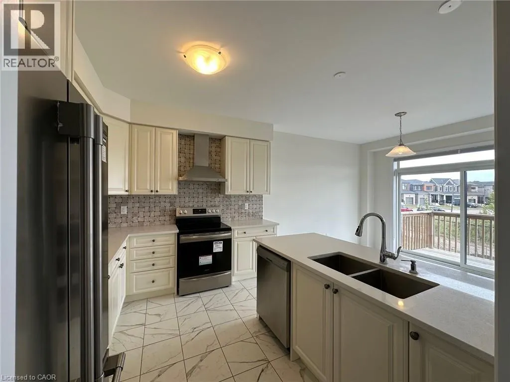 3 BEE Crescent