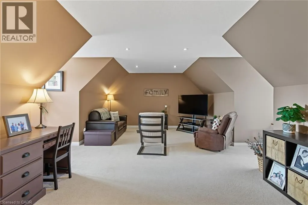 4 BLACKBURN Court