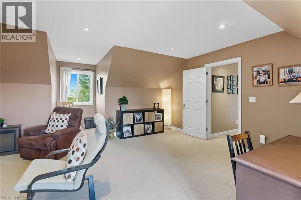 4 BLACKBURN Court