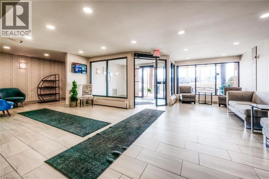 1100 COURTLAND Avenue E Unit# 211, #211