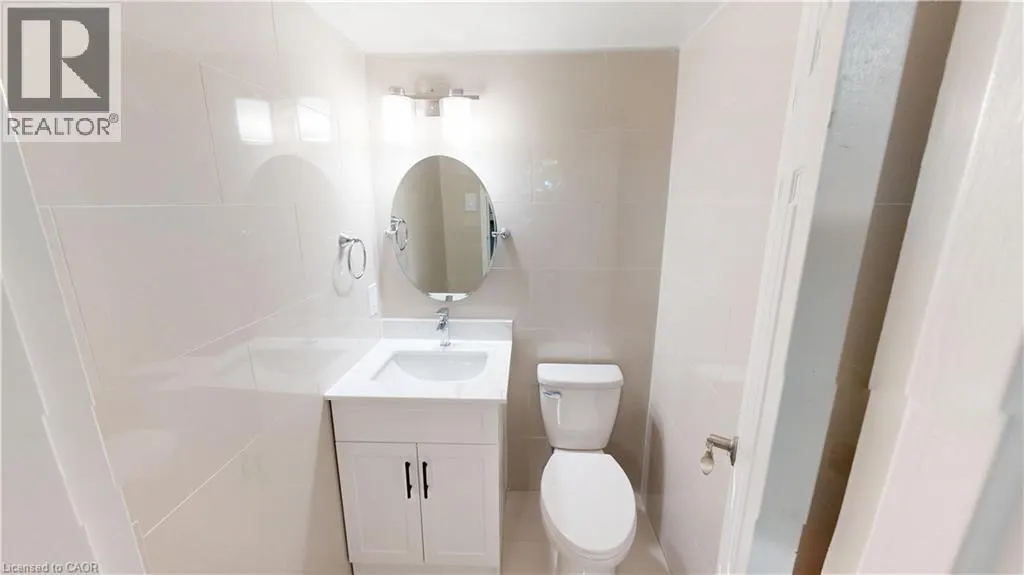 3189 KING Street E Unit# 305, #305