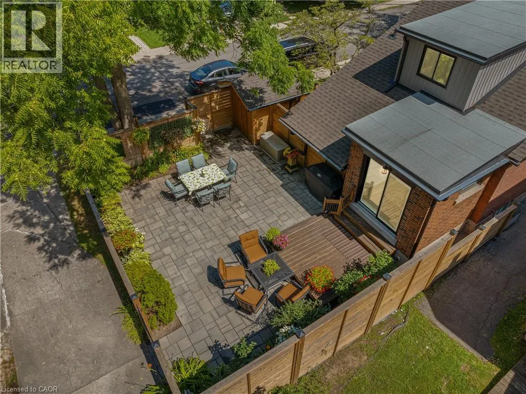 46 NEWTON Avenue
