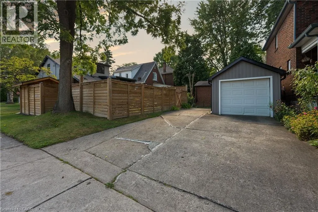 46 NEWTON Avenue