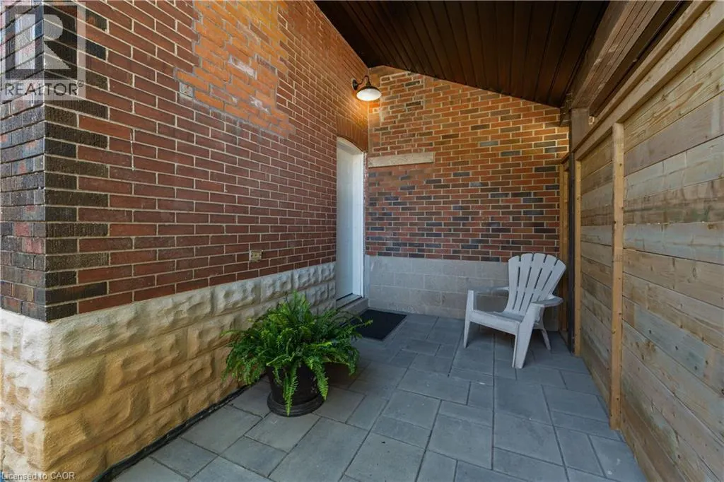 46 NEWTON Avenue