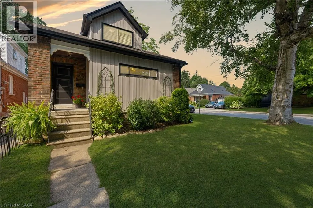 46 NEWTON Avenue